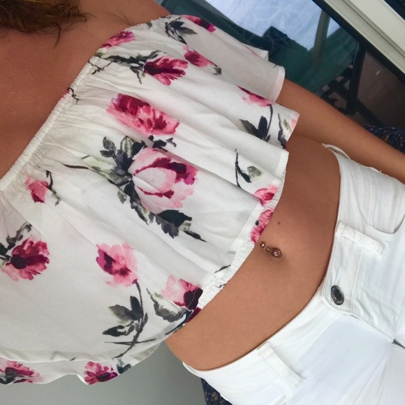 Kendall & Kylie Tops - Kendall & Kylie Off the Shoulder Floral Crop Top